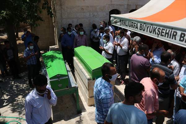 Kızılırmak’ta boğulan 3 çocuğun cenazeleri Şanlıurfa’da toprağa verildi