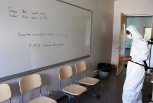 Şanlıurfa’da okullarda dezenfekte çalışması yapıldı