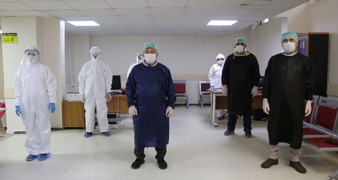 Şanlıurfa’da Covid-19 laboratuvarı kesintisiz hizmet veriyor