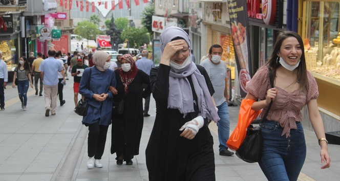 Zorunlu maske kullanımına uymayanlara 900 lira para cezası