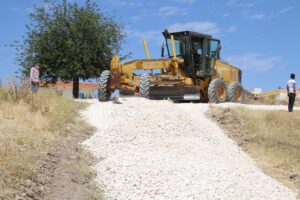 Haliliye’de yol yapım çalışmaları sürüyor