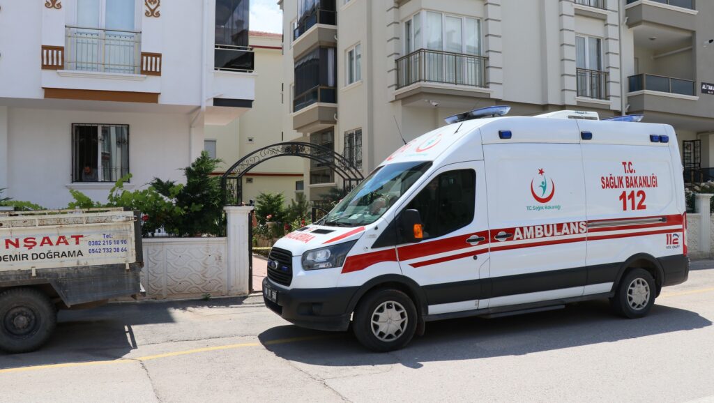 Dini nikahlı eşini başına bir şarjör mermi sıkarak öldürdü