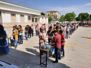 LGS’ye giren öğrenciler unutulmadı