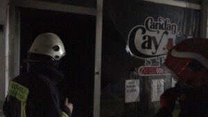 Boşanmak isteyen eşinin iş yerini yaktı