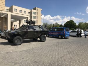 Şanlıurfa’da Cinnet geçiren şahıs eşiyle kayınpederini öldürdü