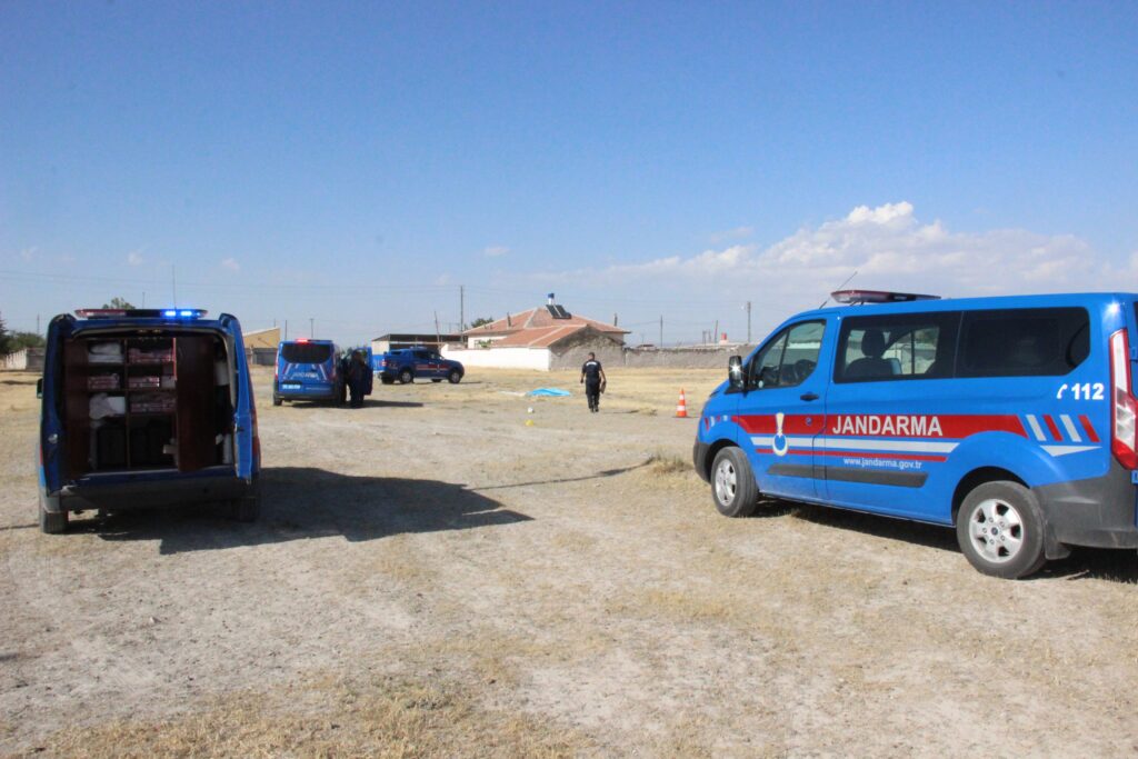 Karaman’da 15 yaşındaki çocuk Urfalı Komşusunu bıçakla öldürdü