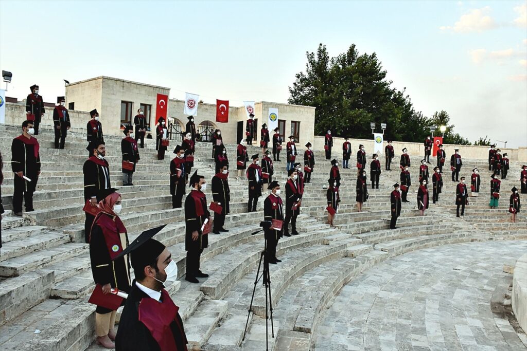 HRÜ’de Tıp Fakültesi mezuniyet töreni düzenlendi