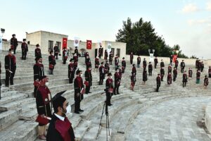 HRÜ’de Tıp Fakültesi mezuniyet töreni düzenlendi