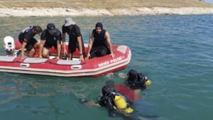 Şanlıurfa’da Atatürk Baraj Gölü’ne giren genç boğuldu