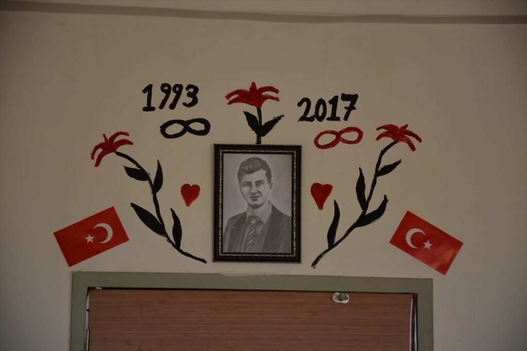 Öğrencileri, şehit Necmettin Öğretmen’i unutamıyor