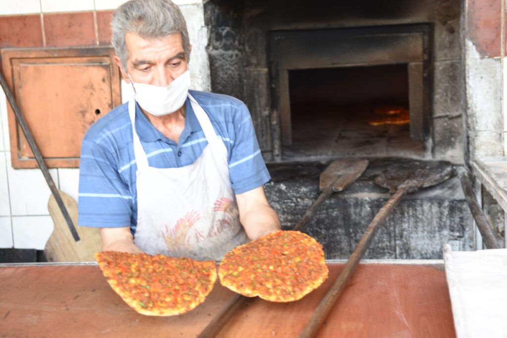 Lahmacun tartışmasına Siverekliler de katıldı