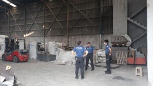 Misafirliğe geldi, çatıyı tamir ederken hayatını kaybetti