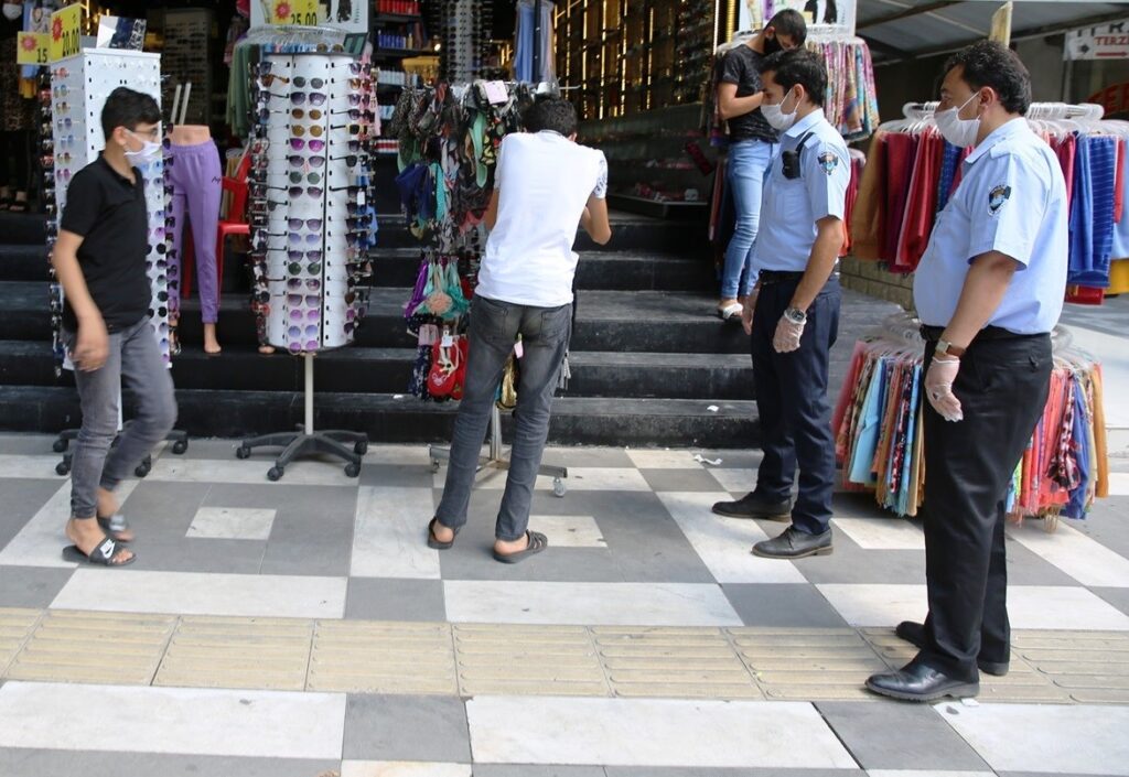 Haliliye’de kaldırım işgallerine yönelik denetim yapıldı