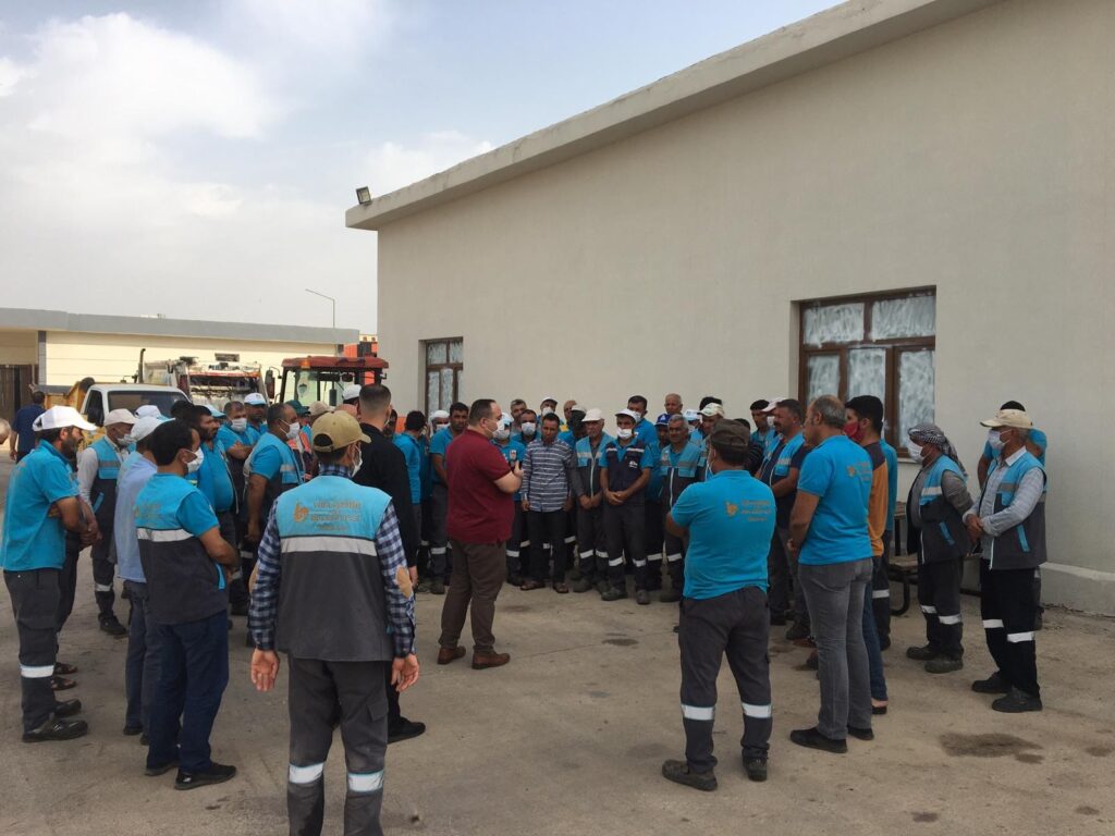 Başkan Ekinci temizlik işçilerini ziyaret etti