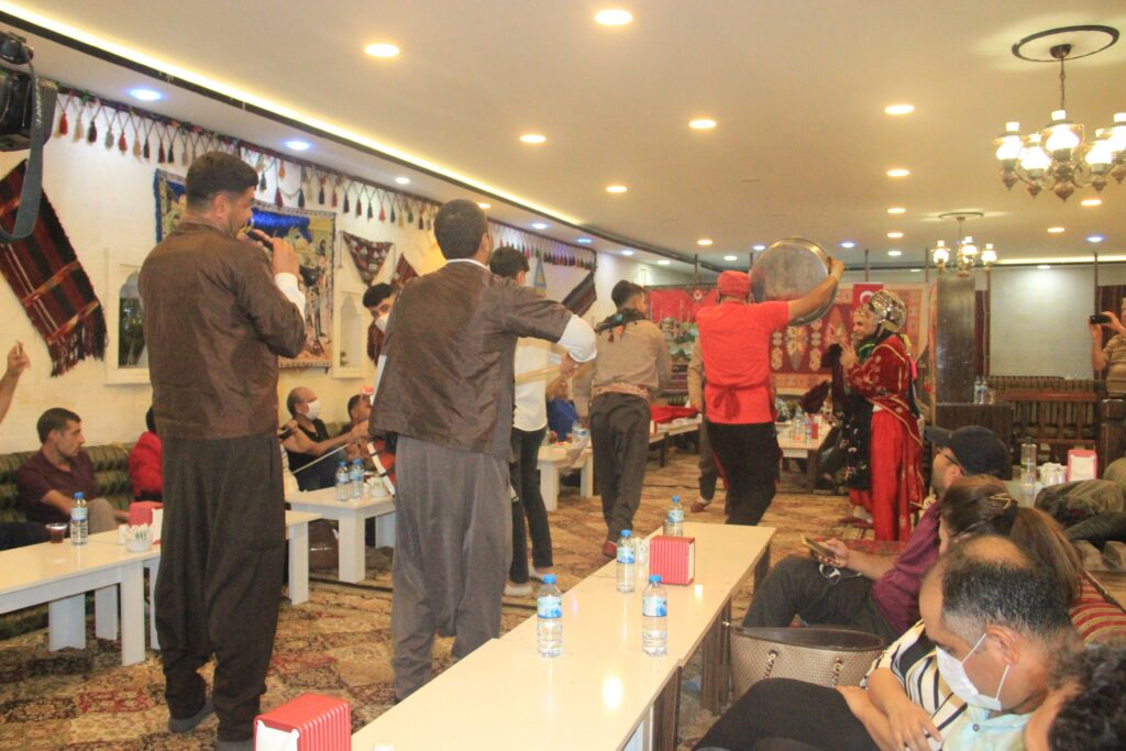 Şanlıurfalı gazeteciler gönüllerince eğlendi