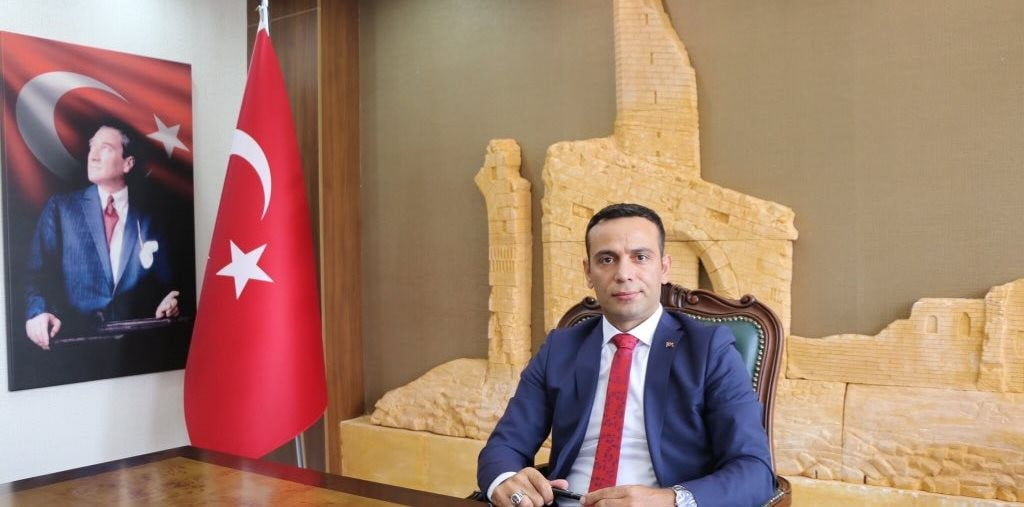 Gezmek için geldiği ilçeye 25 yıl sonra kaymakam olarak atandı