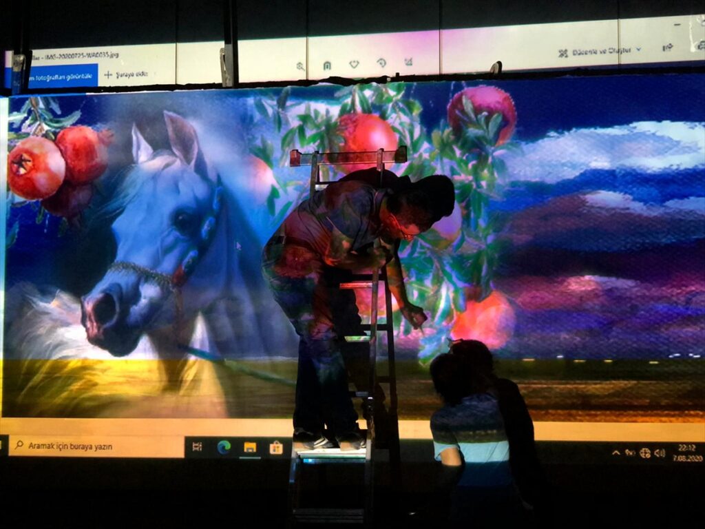 Suruç’ta sokaklar grafitiyle renkleniyor