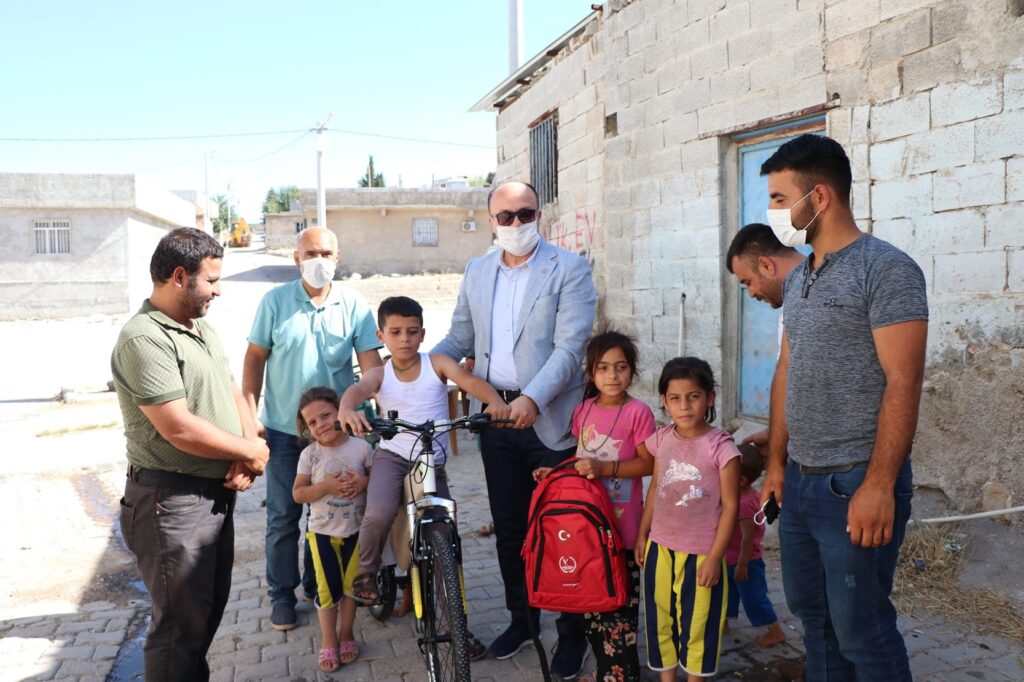 Kaybolduktan 5 gün sonra bulunan 10 yaşındaki çocuğa bisiklet sürprizi