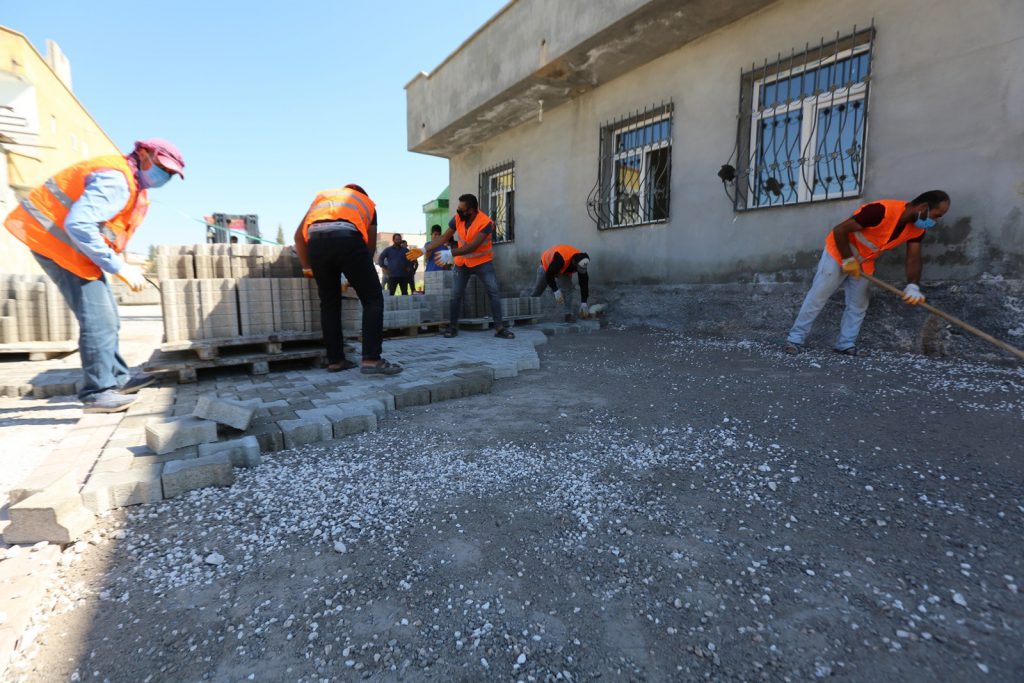 Haliliye’de yol çalışmaları sürüyor