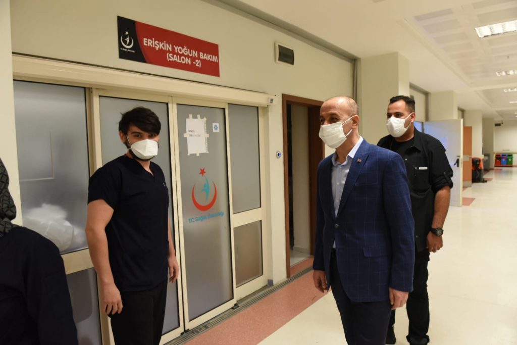 Şanlıurfa’da Sağlık çalışanlarına tatlı morali