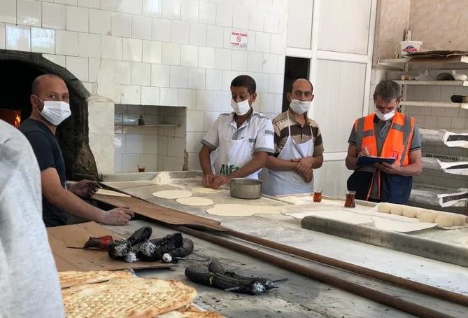 Bir günde 156 kişiye para cezası yazıldı