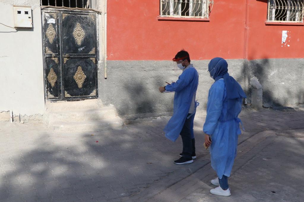 Filyasyon ekiplerinin 40 derece sıcakla mücadelesi