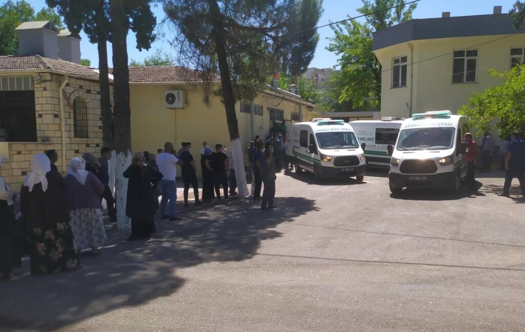 Feci kazada hayatını kaybedenlerin cenazeleri yakınlarına teslim edildi