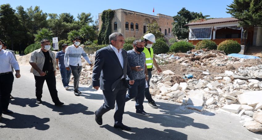 Beyazgül Sakıbın Köşkü’nü inceledi