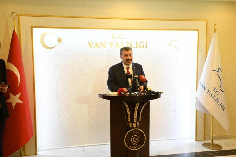 Bakan Koca: “Ülke genelinde hasta sayıları artışa geçti”