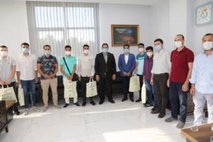 Üniversiteyi kazanan gençler Canpolat’’la buluştu