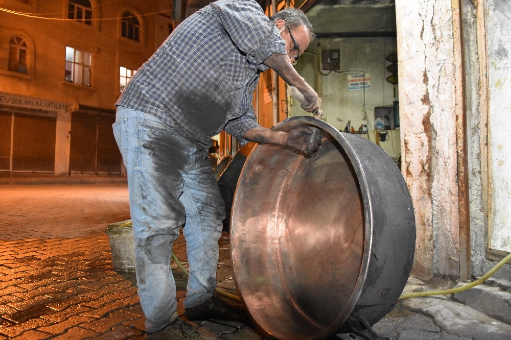 Bağbozumu öncesi kalaycılarda yoğun hareketlilik
