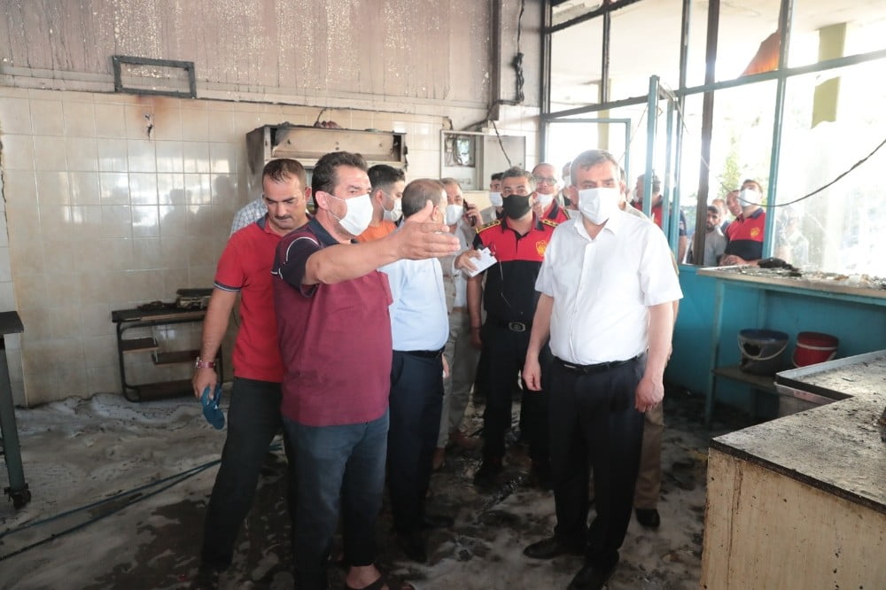 Bayazgül fırın patlamasında yaralanan vatandaşları ziyaret etti