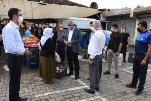 Başkan Bayık Semt Pazarında Coronavirüs denetiminde bulundu