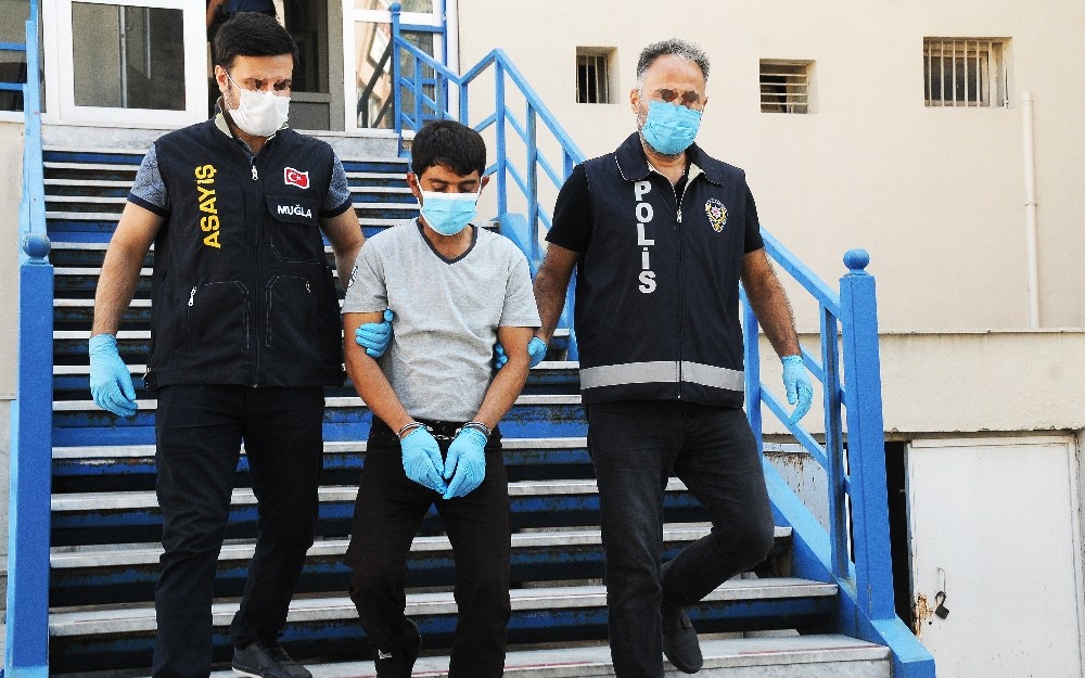 Dolandırıcılar emekli savcıyı 380 bin TL dolandırdı