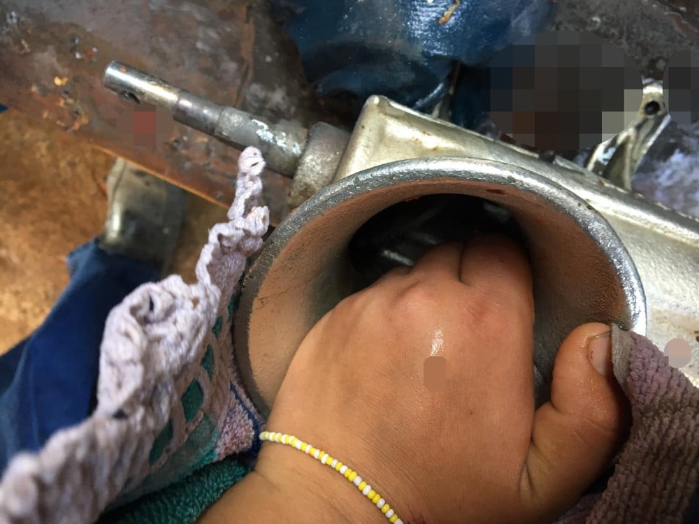 Elini kıyma makinesine kaptıran genç kızın yardımına itfaiye ekipleri yetişti