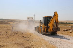 Haliliye’de yol yapım çalışmaları sürüyor