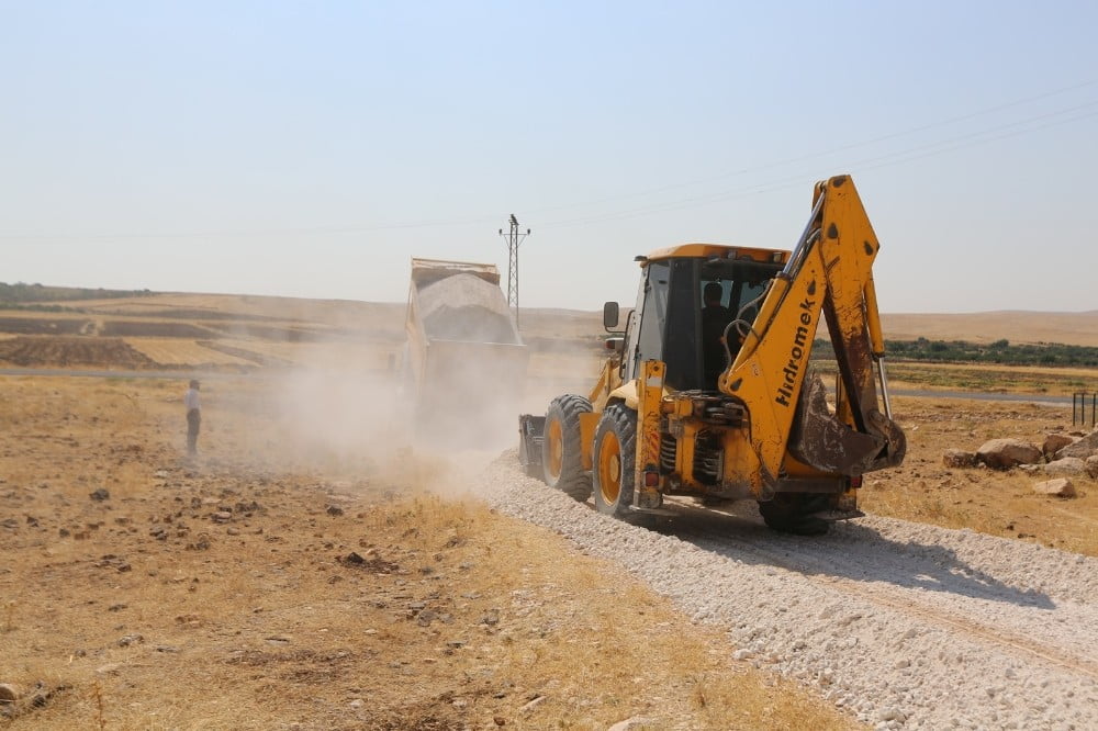 Haliliye’de yol yapım çalışmaları sürüyor