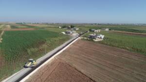 Halilliye kırsalında yollar asfaltlanıyor