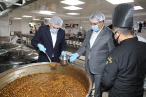 İhtiyaç sahibi ailelere aşure ikramı