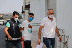 Kız arkadaşının bindiği otomobili takip etti vuruldu