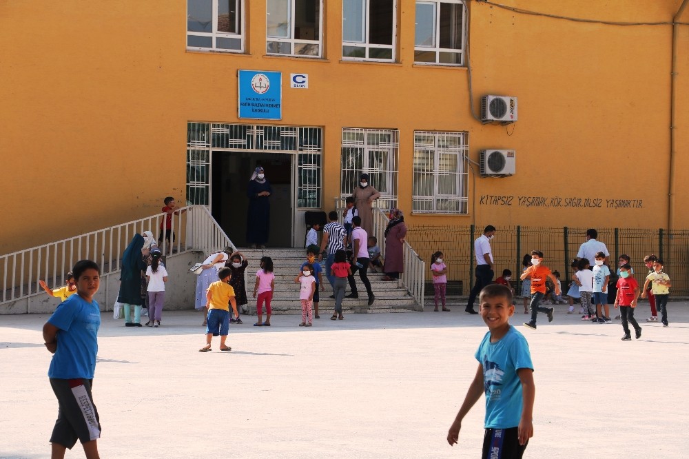 Şanlıurfa’da okullar açıldı