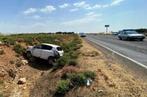 Şanlıurfa’da otomobil devrildi