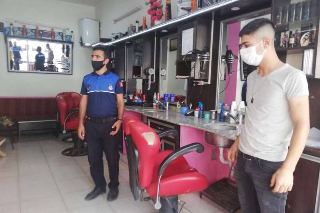 Viranşehir’de berberlere pazar günü iş yeri açma yasağı