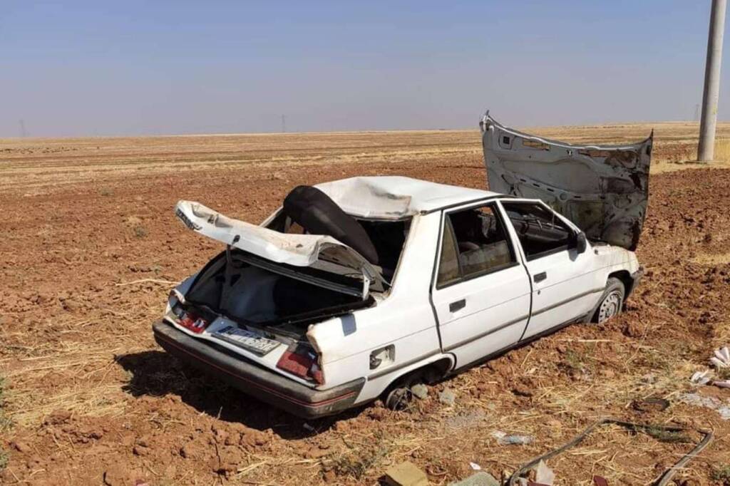 Viranşehir’de otomobil devrildi: Bir yaralı