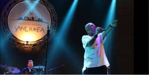 ŞANLIURFA’DA AÇIK HAVADA ARABADA KONSERDE GIRİPİN GRUBU RÜZGARI ESTİ