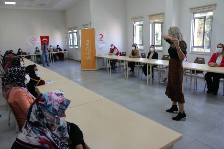 Şanlıurfa’da Pandemi Sürecinde Risksiz Gebelik ve Bebek Eğitimi” Verildi.