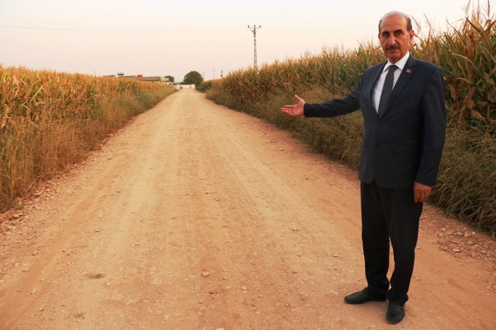 Akçakale kırsalında yol çalışmaları sürüyor