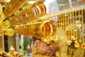 Altının gram fiyatı rekorunu yeniledi