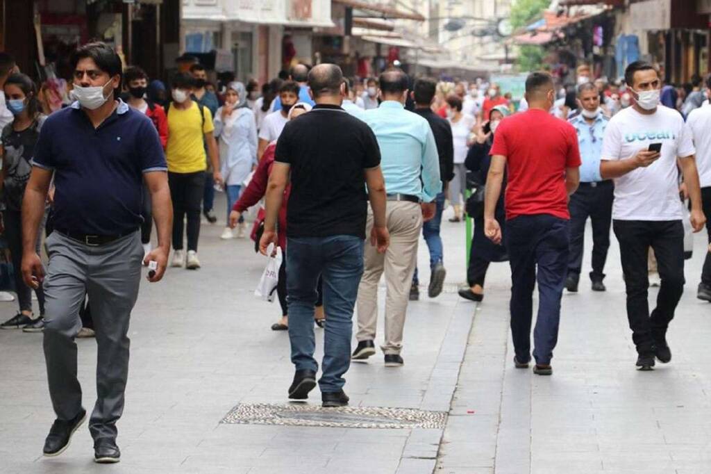 Elektrik zammına halktan tepki: İndirim beklerken zam geldi
