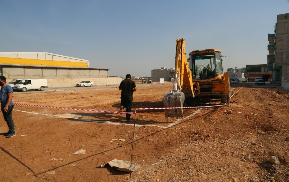 Eyyübiye’de halı saha temeli atıldı